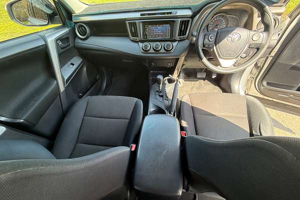 2014 Toyota RAV4 GX ASA44R