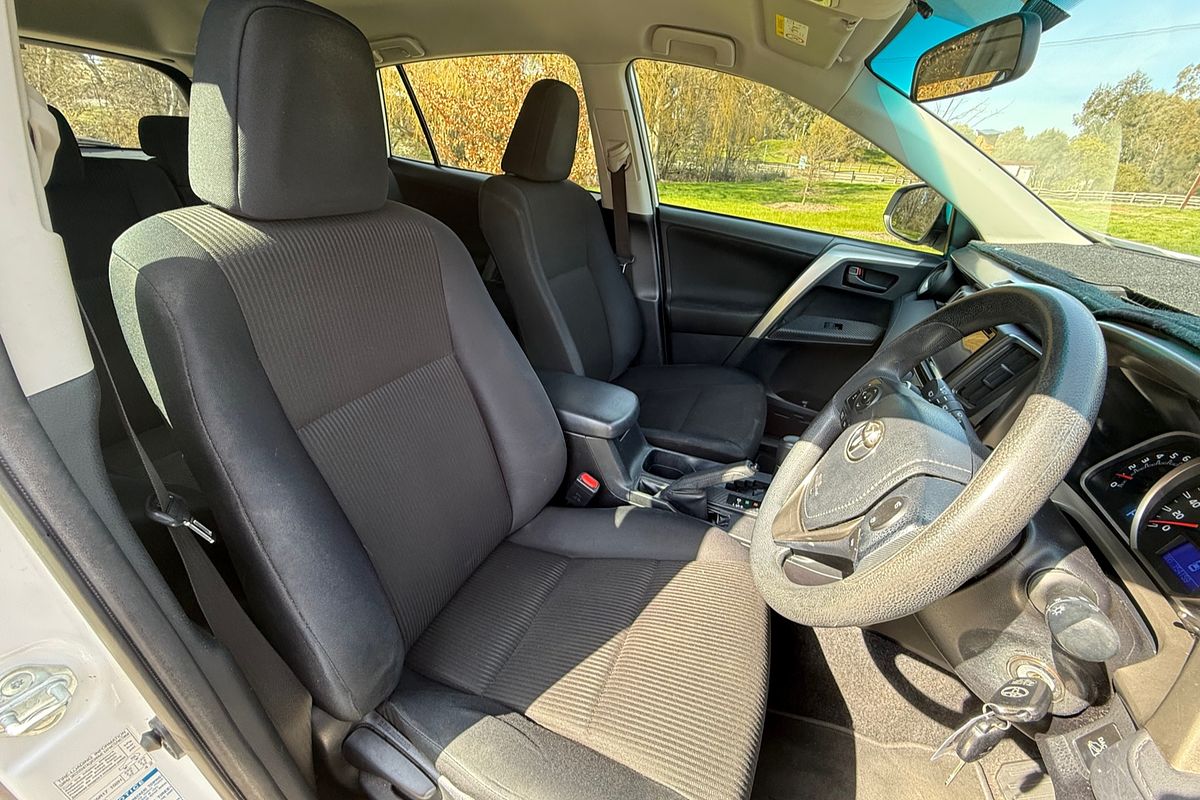 2014 Toyota RAV4 GX ASA44R