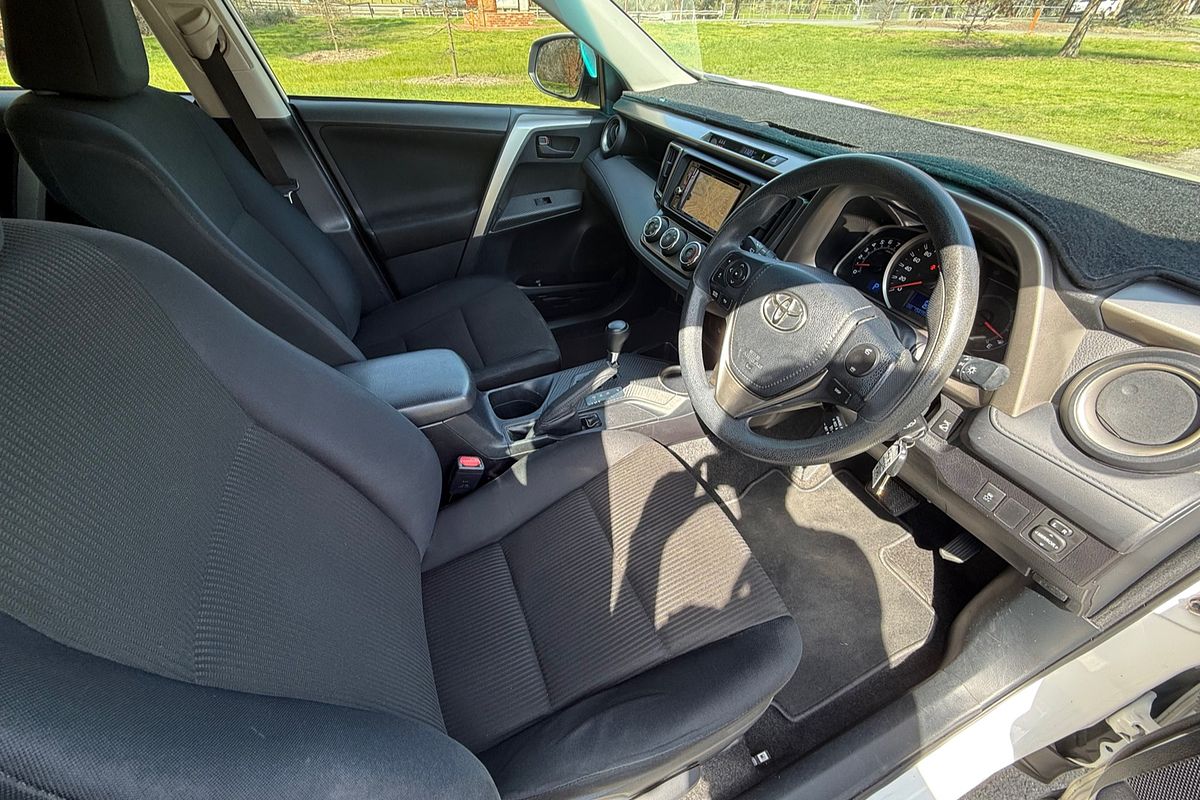 2014 Toyota RAV4 GX ASA44R