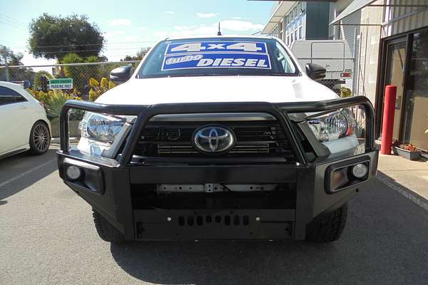 2020 Toyota Hilux SR GUN126R 4X4