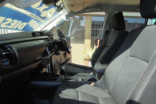 2020 Toyota Hilux SR GUN126R 4X4