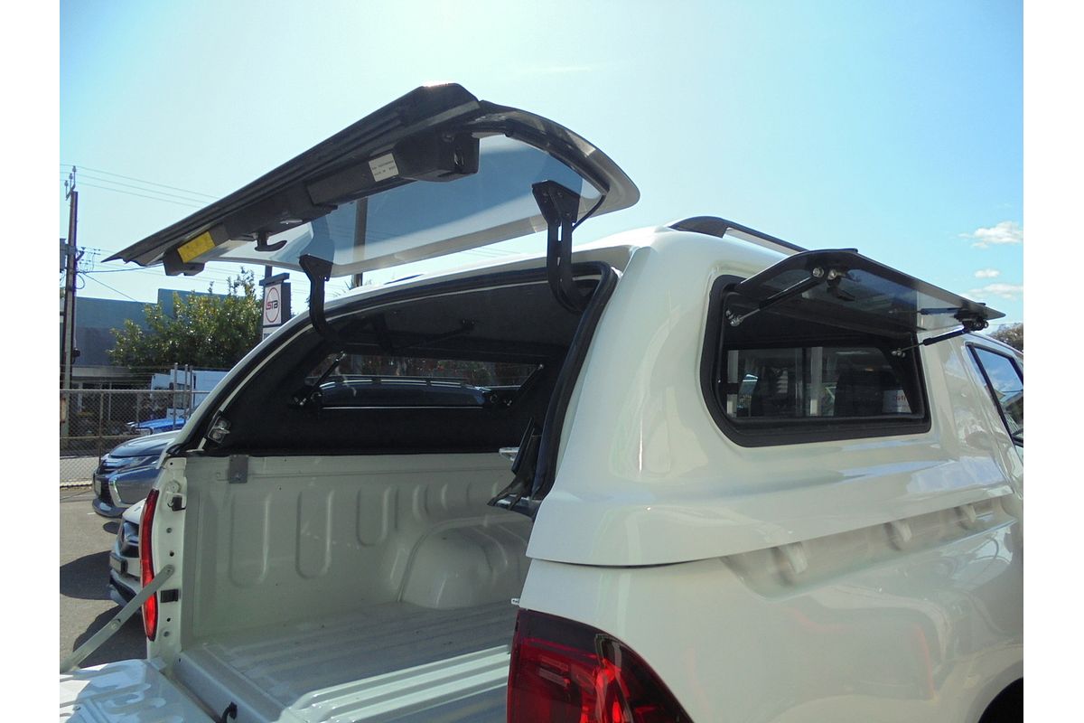 2020 Toyota Hilux SR GUN126R 4X4