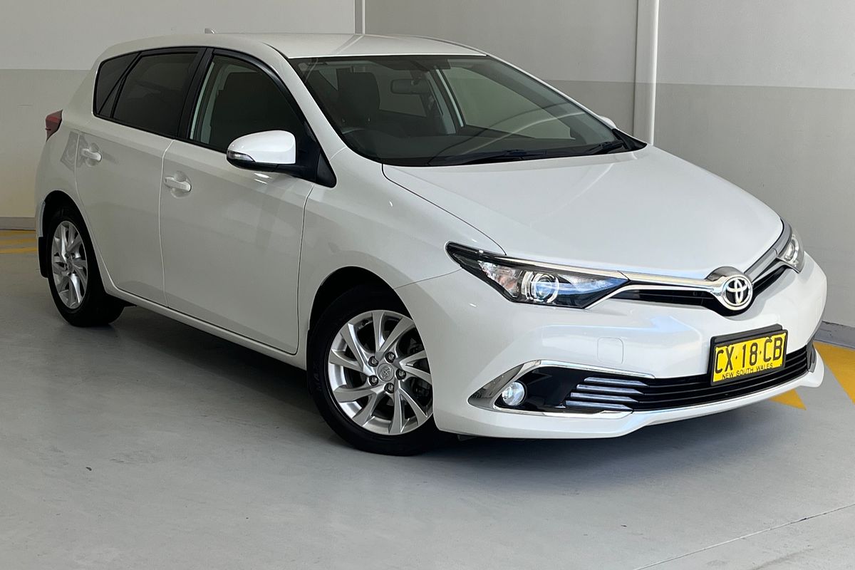 2017 Toyota Corolla Ascent Sport ZRE182R
