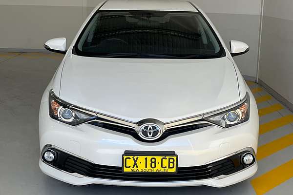 2017 Toyota Corolla Ascent Sport ZRE182R