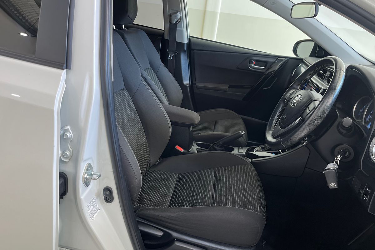 2017 Toyota Corolla Ascent Sport ZRE182R