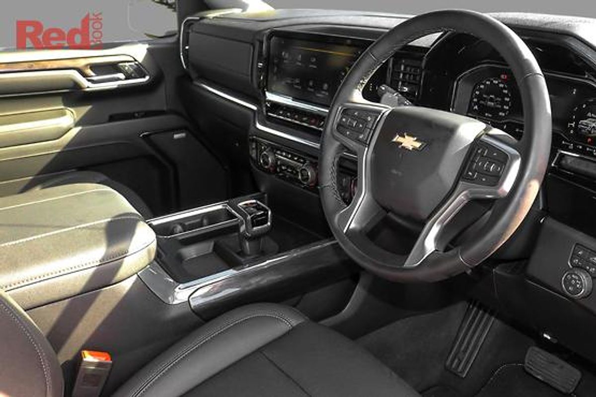2025 Chevrolet Silverado 1500 LTZ Premium W/Tech Pack T1 4X4