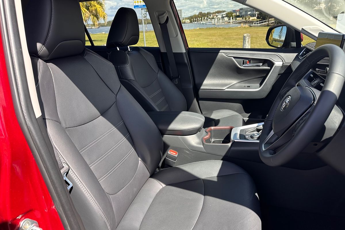 2025 Toyota RAV4 Cruiser