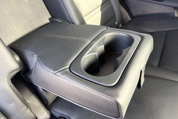 2019 Kia Sorento SLi UM