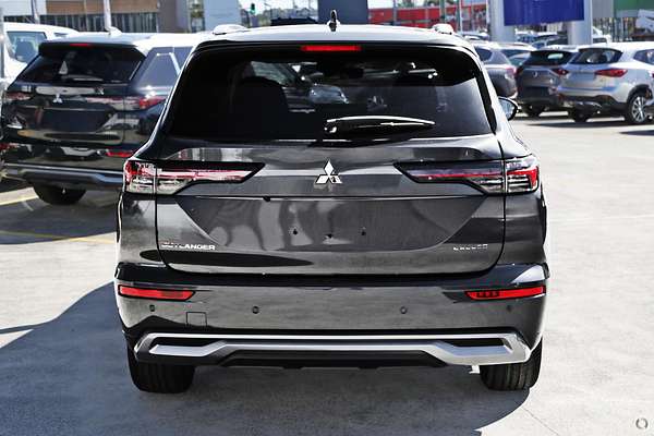 2025 Mitsubishi Outlander Exceed ZM AWD