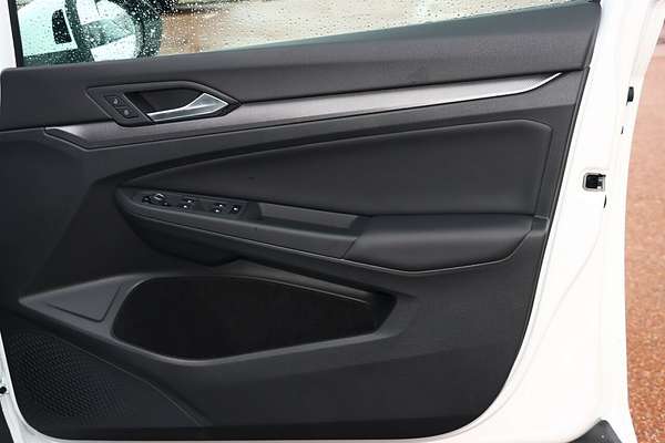 2025 Volkswagen Golf 110TSI R-Line 8.5
