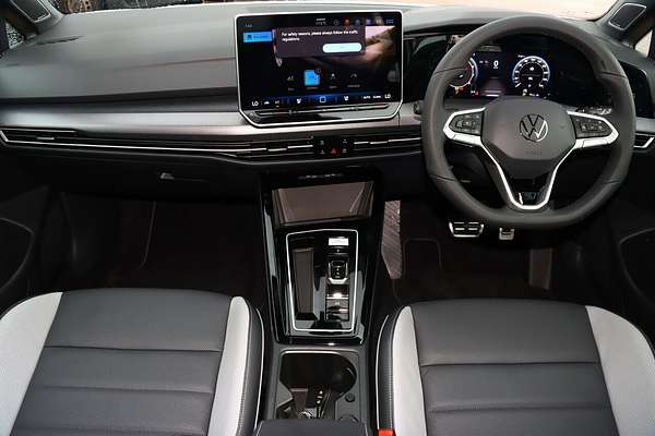 2025 Volkswagen Golf 110TSI R-Line 8.5
