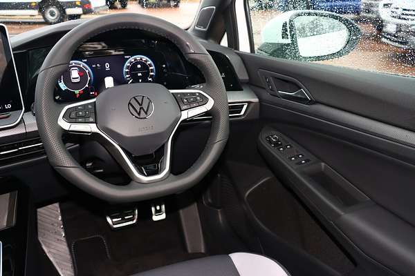 2025 Volkswagen Golf 110TSI R-Line 8.5