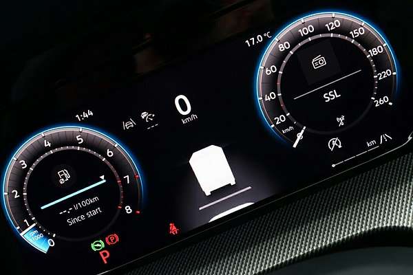 2025 Volkswagen Golf 110TSI R-Line 8.5