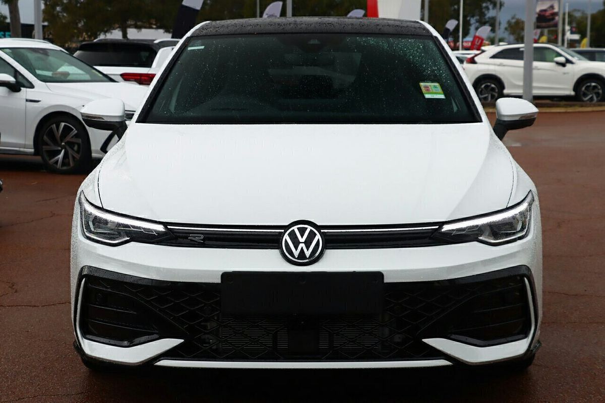 2025 Volkswagen Golf 110TSI R-Line 8.5