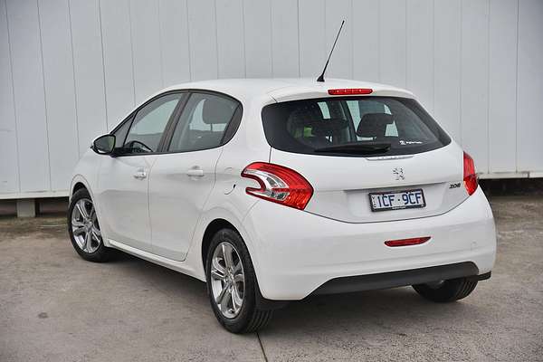 2014 Peugeot 208 Active A9