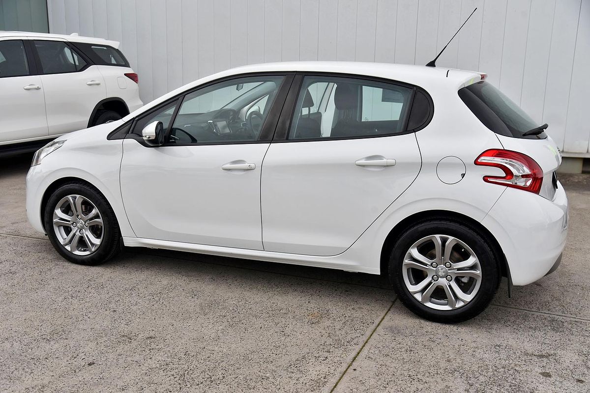 2014 Peugeot 208 Active A9