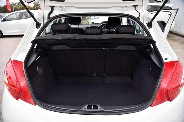 2014 Peugeot 208 Active A9