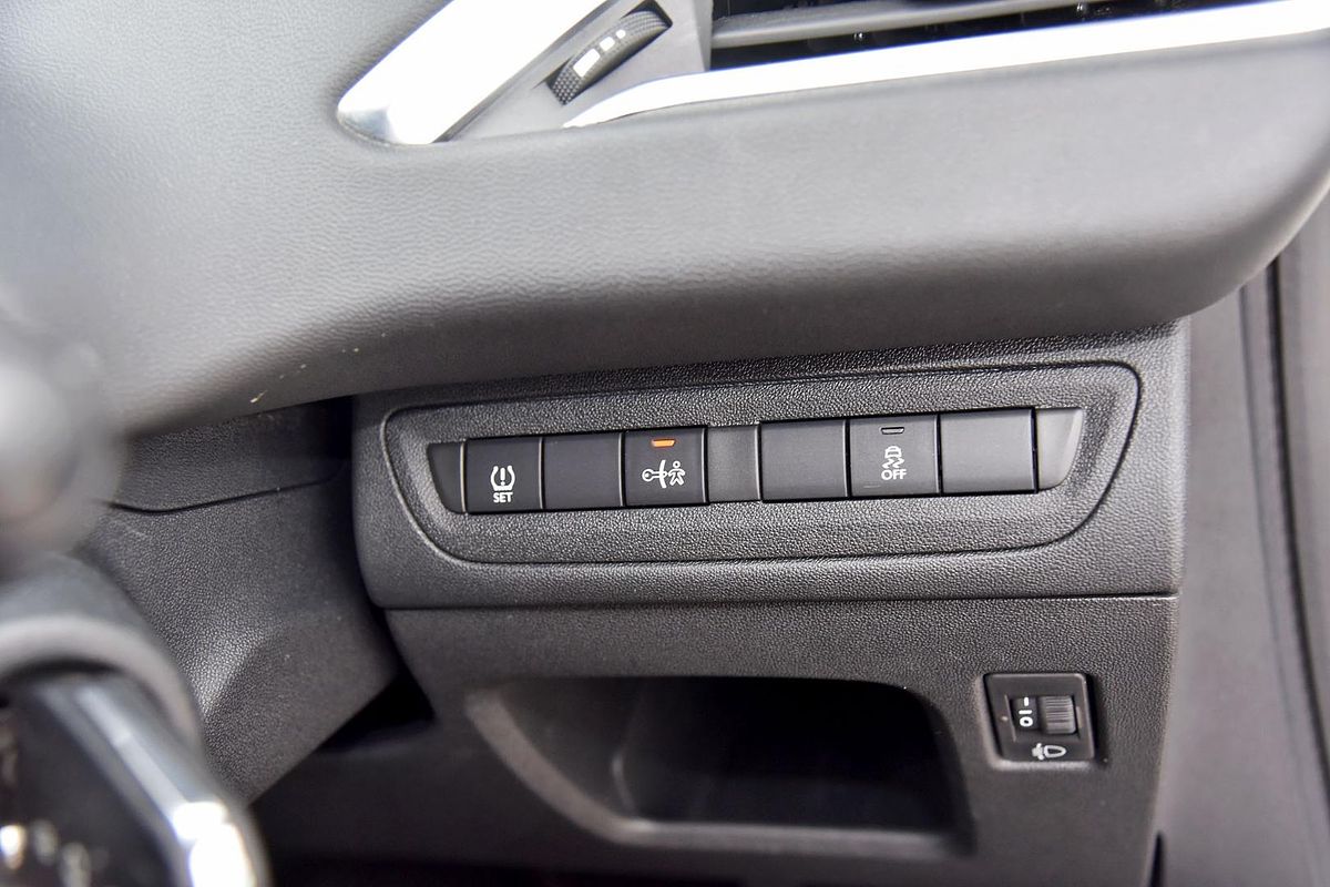 2014 Peugeot 208 Active A9