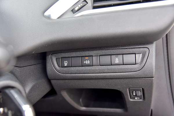 2014 Peugeot 208 Active A9