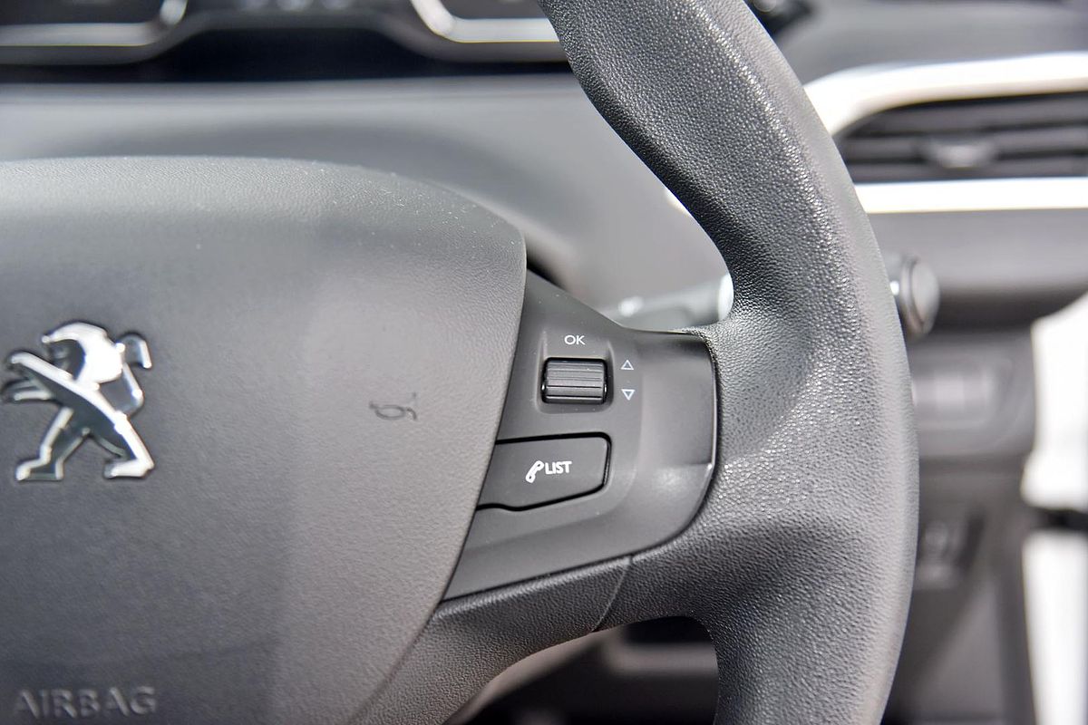 2014 Peugeot 208 Active A9