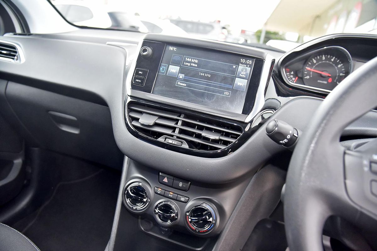 2014 Peugeot 208 Active A9