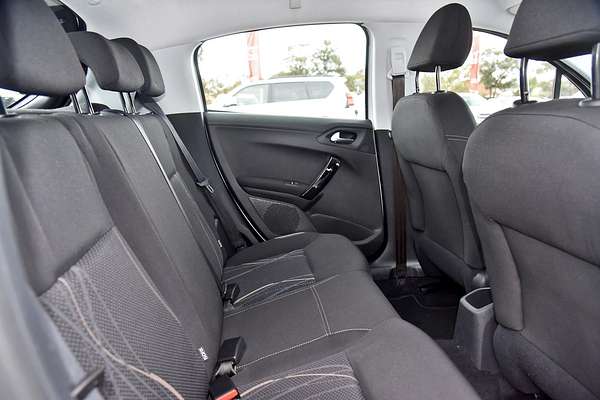 2014 Peugeot 208 Active A9