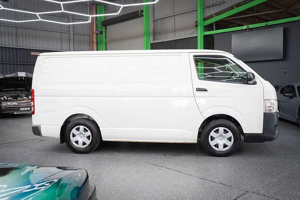 2015 Toyota Hiace KDH201R LWB