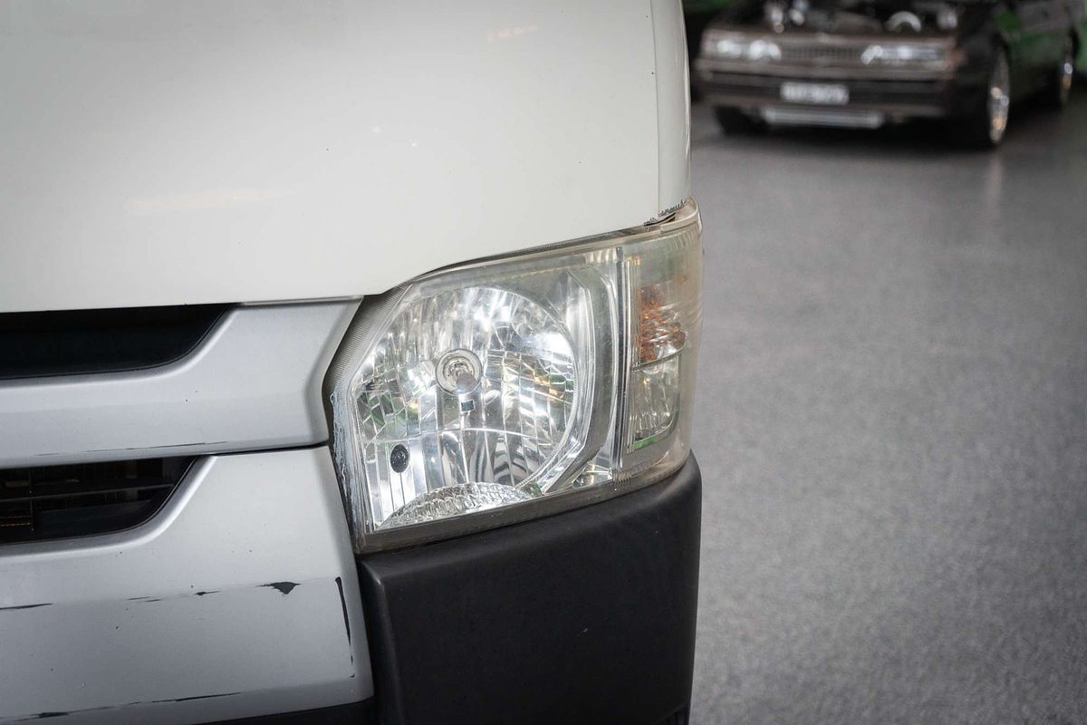 2015 Toyota Hiace KDH201R LWB