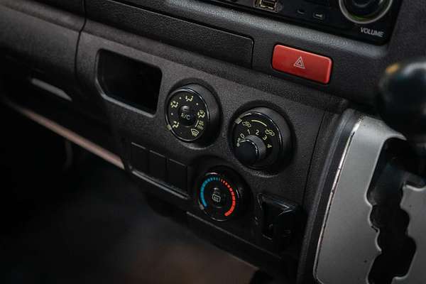 2015 Toyota Hiace KDH201R LWB