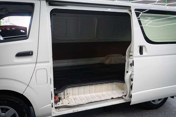 2015 Toyota Hiace KDH201R LWB