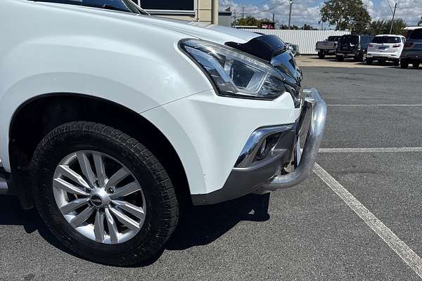 2017 Isuzu MU-X LS-T