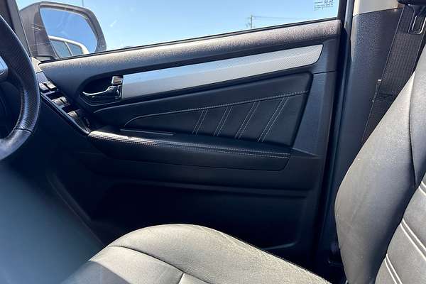 2017 Isuzu MU-X LS-T