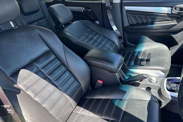 2017 Isuzu MU-X LS-T