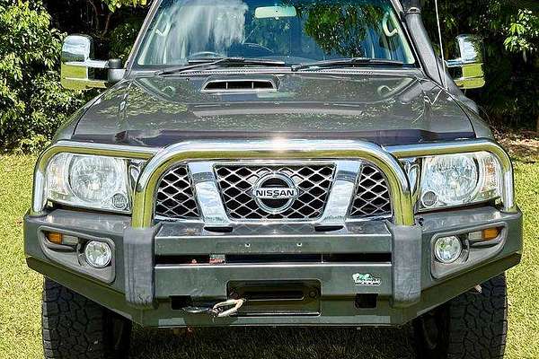 2009 Nissan Patrol ST-L GU 6