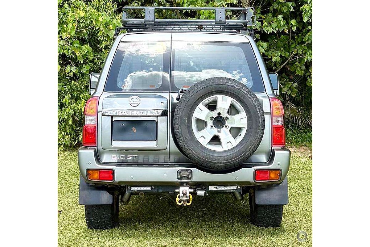 2009 Nissan Patrol ST-L GU 6