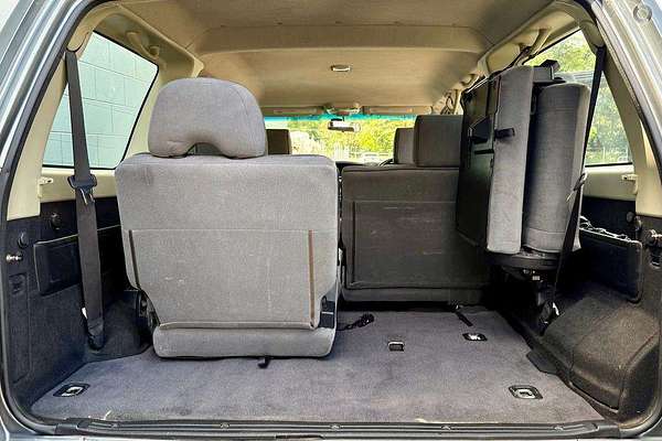 2009 Nissan Patrol ST-L GU 6