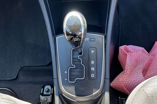 2018 Hyundai Accent Sport RB6