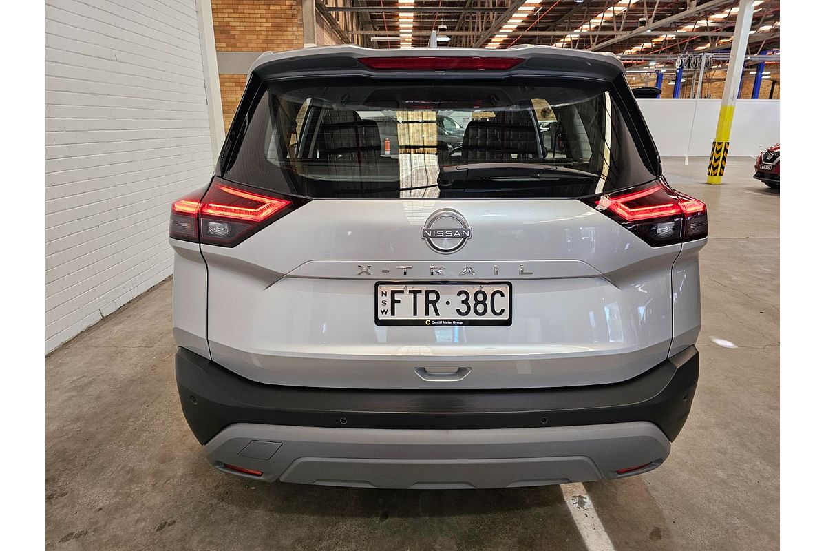 2025 Nissan X-TRAIL ST T33