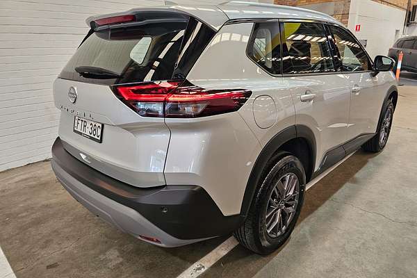 2025 Nissan X-TRAIL ST T33