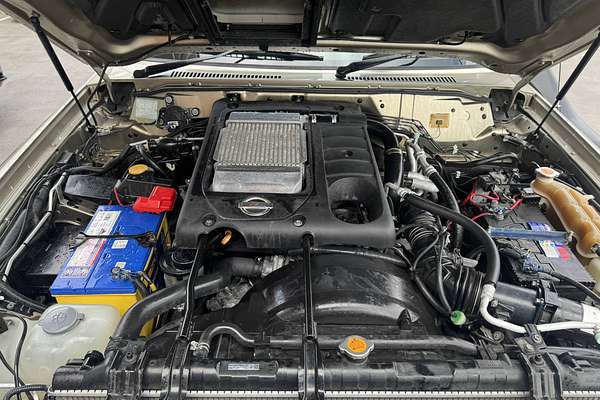 2012 Nissan Patrol ST GU 8