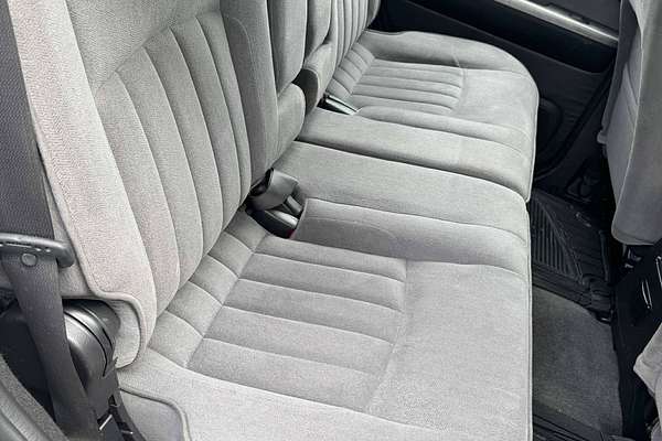 2012 Nissan Patrol ST GU 8