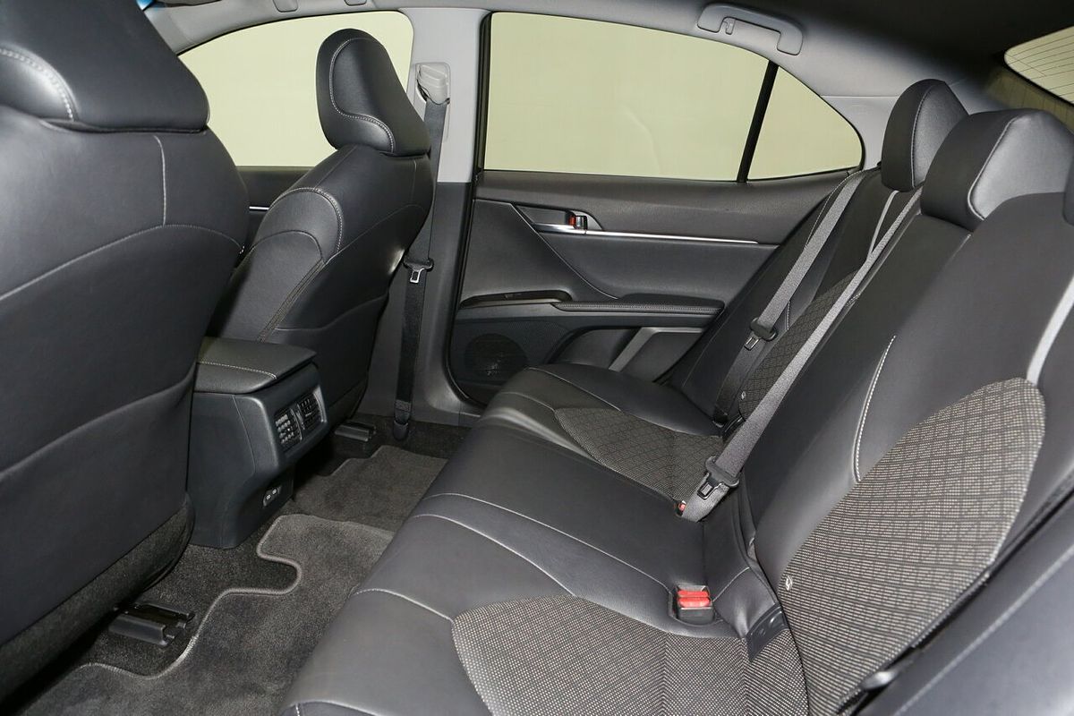 2023 Toyota Camry SX AXVH70R