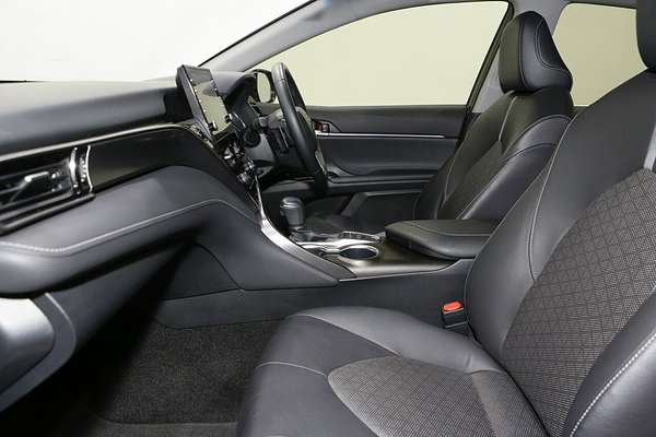 2023 Toyota Camry SX AXVH70R