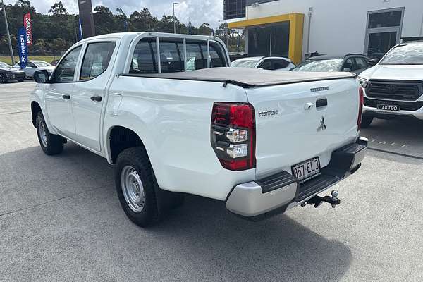 2022 Mitsubishi Triton GLX MR 4X4
