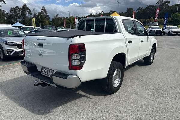 2022 Mitsubishi Triton GLX MR 4X4