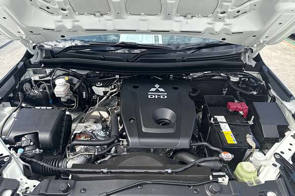2022 Mitsubishi Triton GLX MR 4X4