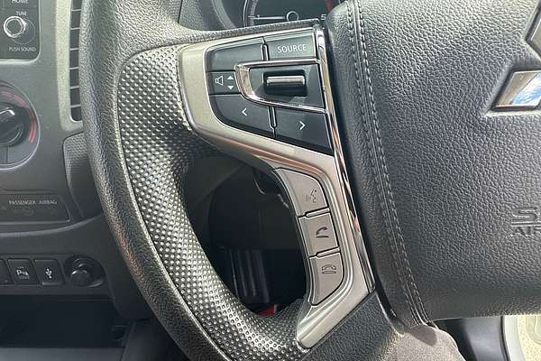 2022 Mitsubishi Triton GLX MR 4X4