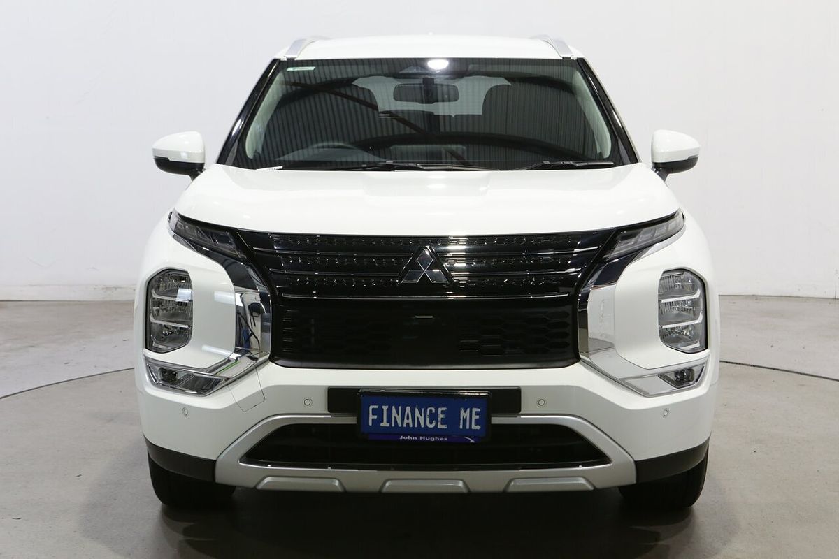 2024 Mitsubishi Outlander LS ZM
