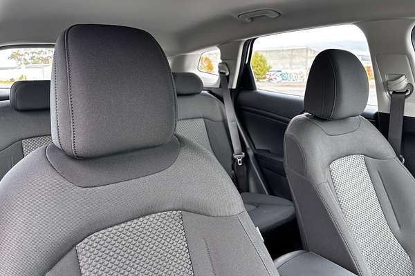 2025 Kia Sportage S NQ5