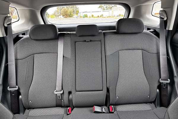 2025 Kia Sportage S NQ5